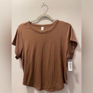 Old Navy Active cropped style tee